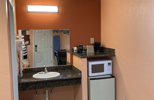 Old Mountain View Hotel | Budget Motel