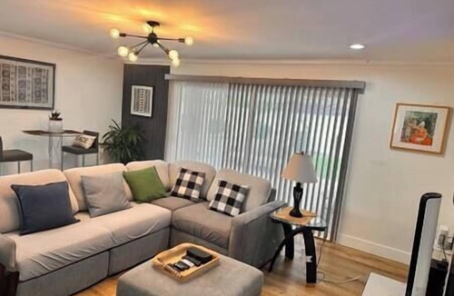 Buena Park House | Buena Park Cozy Room