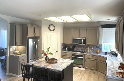 Ridgemark House | California Tropical Refuge with Pool and Hot Tub accommodating large group of 13
