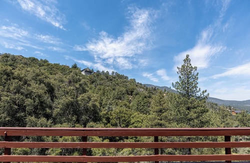 Pine Mountain Club House | Calm, Forest