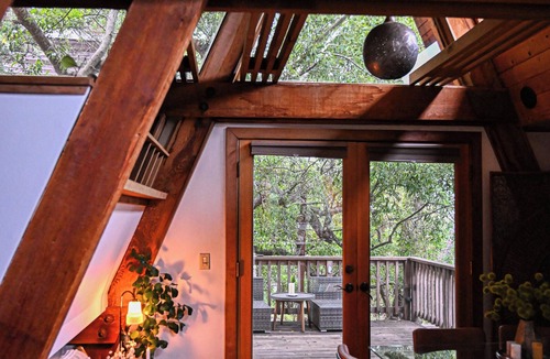 Pine Knolls Estates House | Cambria 1970s “Treehouse” - The Kosmic Treehouse + EV Charger