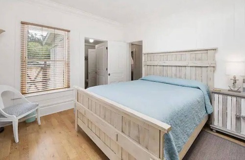 Cambria Cottage | Cambria Traveler's Dream Historical Victorian Cottage