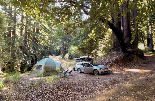 Los Gatos RV Rental | Campsite #3 in Redwood Forest - Hot Water Shower