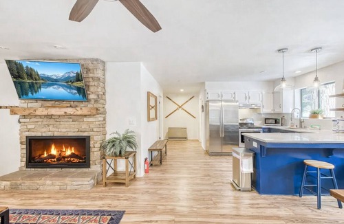 Shaver Lake Cabin | Can't beat this prime location in the East Village.