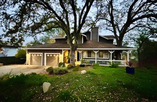 Pleasant Grove House | Canyon Ridge Retreat