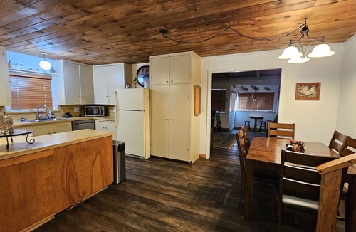 West Village Cabin | Captain's Cove. Cozy cabin in the Village of Shaver Lake. Pet friendly!