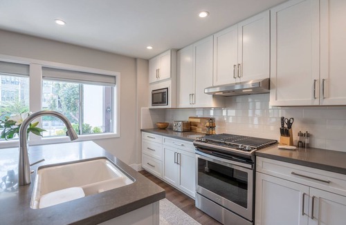 Golden Rectangle Apartment | Carmel-By-The-Sea Two King Bedroom en-suite Bath Rental in Town
