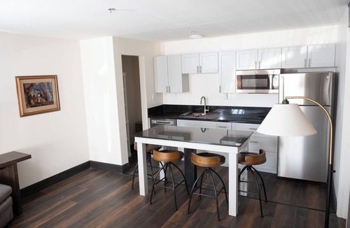 Minden Hotel | Carson Valley Motor Lodge & Suites