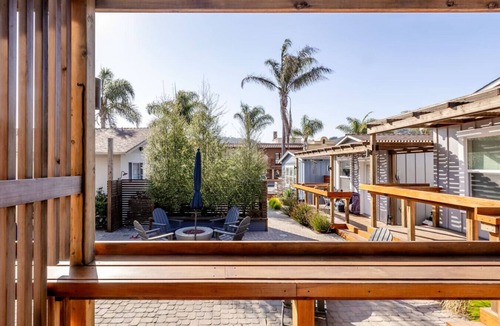Avila Beach House | Casa Azul | King Bed Studio · Avila Beach