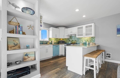 Rio del Mar House | Casa Azul Steps from Rio del Mar Beach