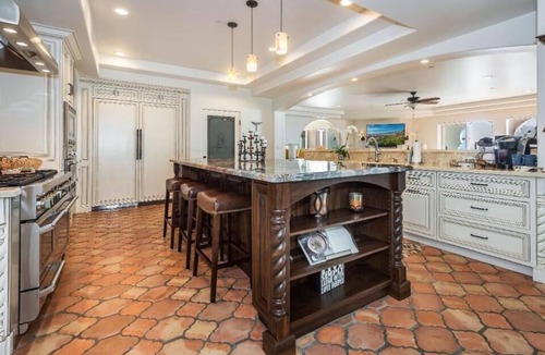 Toro Canyon House | Casa Blanca