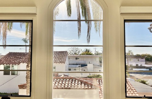 San Clemente Condo | Casa Clemente Las Palmas-3 Bed Beach Home/Heart of San Clemente/Rooftop Deck