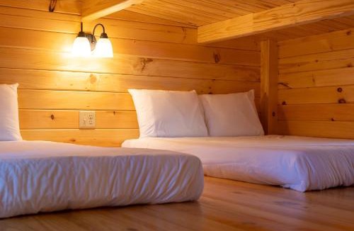 Hollister Hotel | Casa de Fruta Cabins, Inn & RV Park