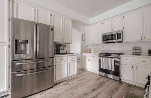 Sacramento House | Casa de Panda - 4-bedroom house with heated pool
