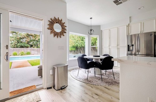 Sacramento House | Casa de Panda - 4-bedroom house with heated pool