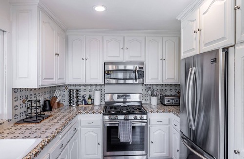 Thousand Oaks House | Casa Del Luna - 5 Min to Shops, Pano Views, Hiking
