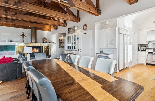 Eastside Santa Cruz House | Casa Grande overlooking Twin Lakes Beach