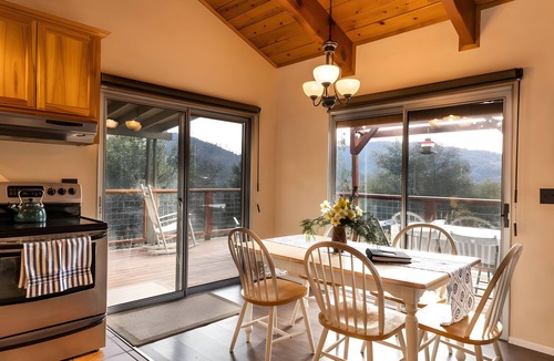 Midpines Cabin | Casita Manzanita near Yosemite National Park