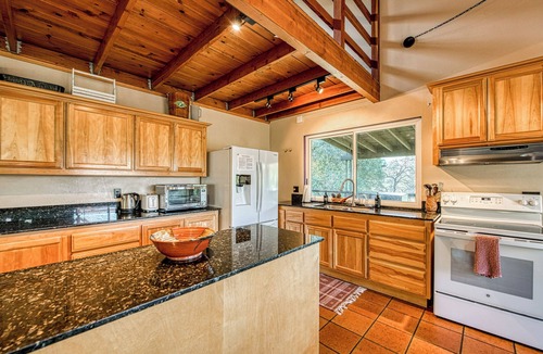 Midpines Cabin | Casita Manzanita Near Yosemite Mountain Views