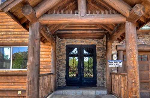 Castle Glen Estates House | Castle Glen Dream Estate! Spa, movie theater, lake and mountain views!