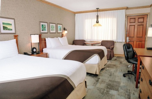 San Simeon Hotel | Cavalier Oceanfront Resort