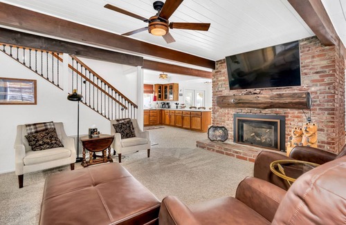 West Village Cabin | CC Cabin | Full Game Room, wrap Around Deck!