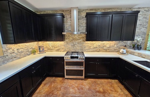 Mi-Wuk Village Cabin | Cedar Rock Cabin: 5 bedroom in Mi-Wuk Village