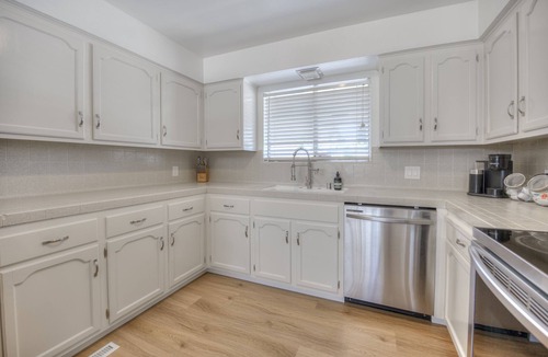 Raisin House | Central location - Fresno Home - 61 miles from Yosemite