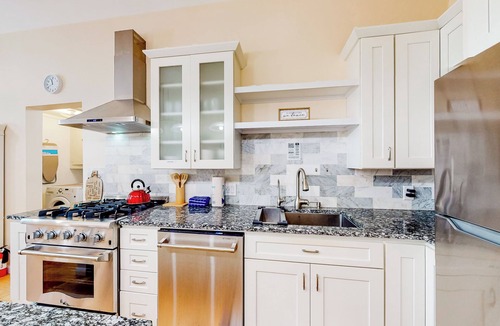 San Rafael House | Centrally Located! Dog-Friendly San Rafael Home