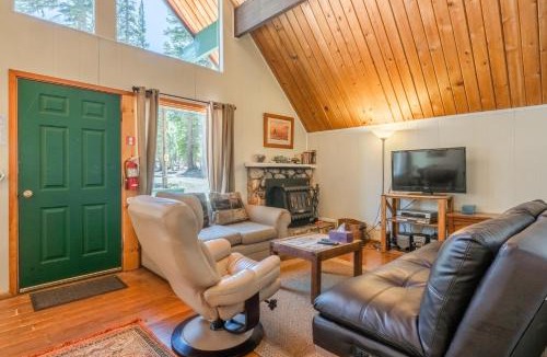Mammoth Lakes Ski Chalet | Chalet 11 by Mammoth Mountain Chalets