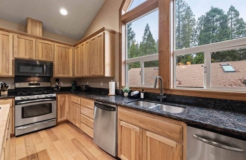 Mi-Wuk Village House | Chalet di Montagna ~ Spacious house in the pines