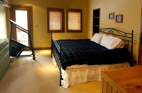 Sugar Bowl Resort House | Chalet Town Home 08