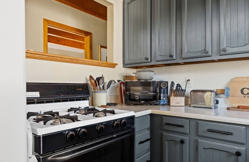 Green Valley Lake House | Chalet Vino | Close to Snow Valley Mountain Resort