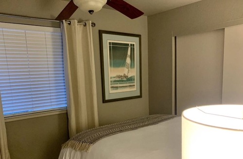 Santa Rosa Cottage | Chalk Hill Cottage Wine Country Getaway/Quiet Vineyard View