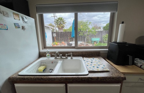 Tower District House | Charming 1-bedroom house in fantastic Fresno Tower District with WiFi, AC