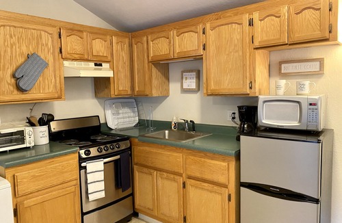 Northwood - Tara Cottage | Charming 1BR cottage in Orinda, Bay Area