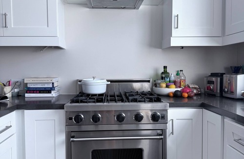 Santa Barbara Cottage | Charming 2-bedroom cottage with Hot Tub; walk and bike everywhere!