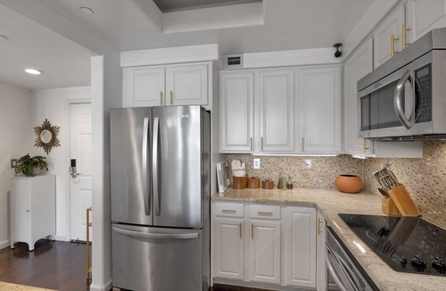 Downtown San Jose House | Charming 2-bedroom Downtown San Jose townhome with AC, gym, 95 walkscore