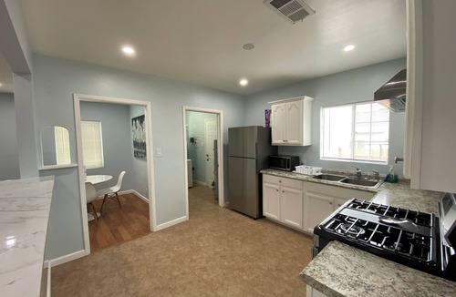 Bakersfield House | Charming 2-bedroom house with AC and WiFi in delightful Bakersfield.