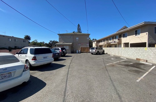Pico Apartment | Charming 2-bedroom apartment near Venice, SMC