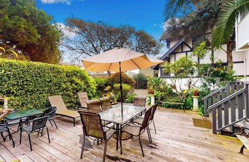 East Beach Apartment | Charming 229-sq-ft studio near Stearns Wharf & 1 block to famed East Beach