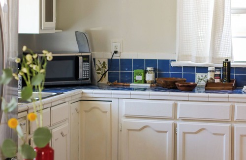 Alamitos Beach House | Charming 2BR Long Beach California Bungalow