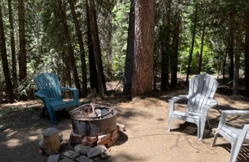 Sunnyside Cabin | Charming 3-bedroom cabin in Tahoe City perfect for your getaway