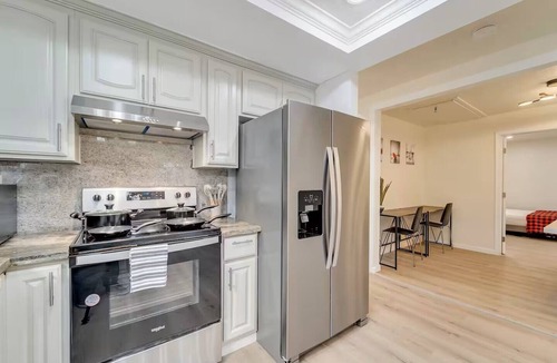 East San Jose House | Charming 3-bedroom house in delightful San Jose with AC/WIFI/LAUNDRY/PARKING