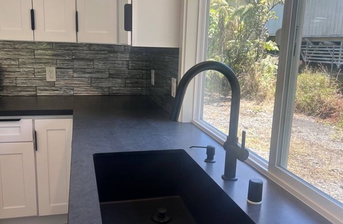 Volcano House | Charming 3-bedroom house in Volcano w/laundry & AC, perfect for your getaway!