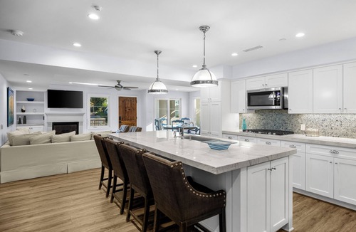 San Clemente House | Charming 3-bedroom house in lovely San Clemente with AC, Walk to the Pier!