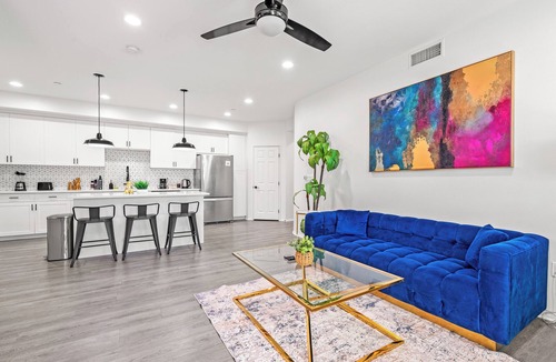 Placentia Apartment | Charming 3BD Apartment Near Disney + Arcade