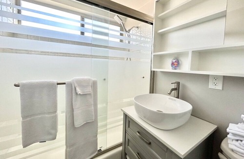 Pierpont Bay Apartment | Charming Beach Loft 38 steps to Pierpont Beach, Ventura -Pet Friendly!