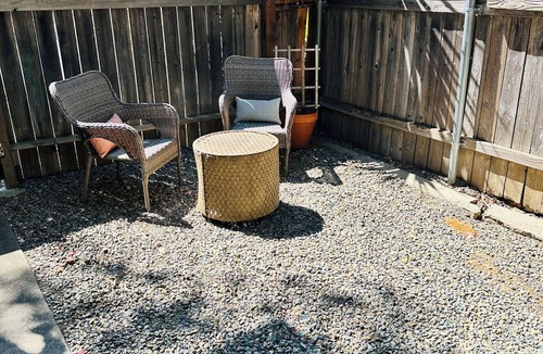 Southeastern Sacramento Apartment | Charming & Bright 1-bedroom w/private laundry & yard in Sacramento