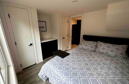 Groveland House | Charming Bright Tiny Home with Stargazing & Yoga Dome Near Yosemite, Groveland, California